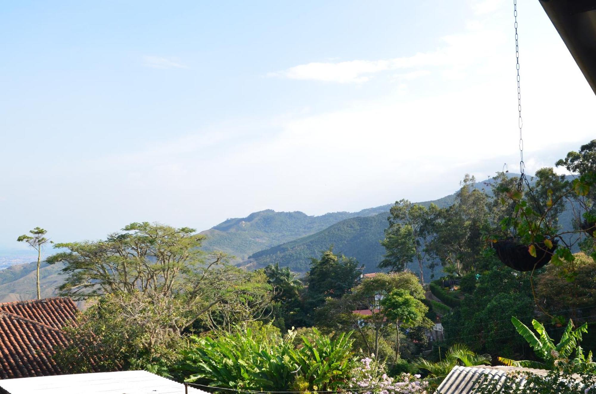 Hostal Restaurante Checha Yumbo 外观 照片