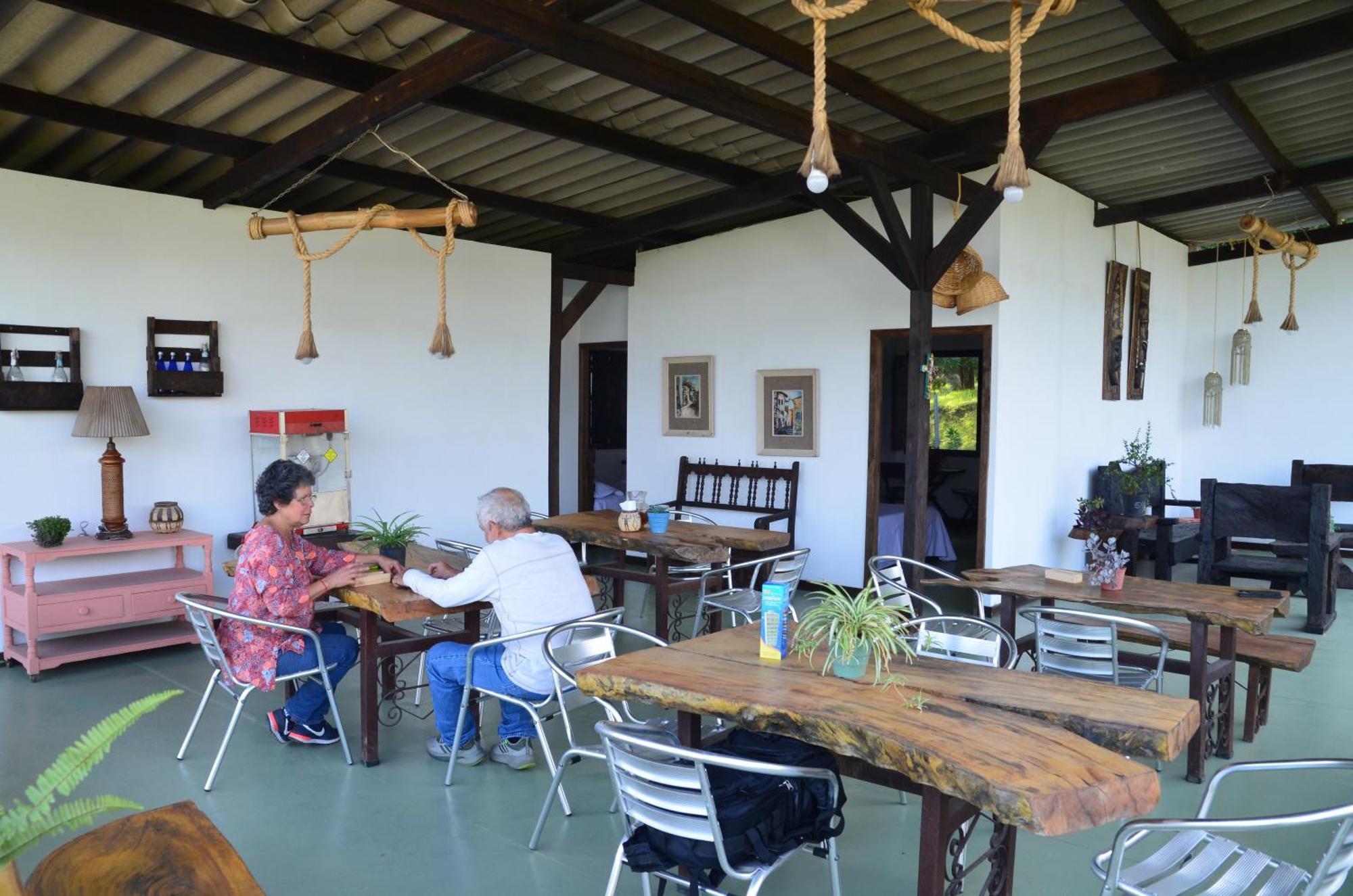Hostal Restaurante Checha Yumbo 外观 照片