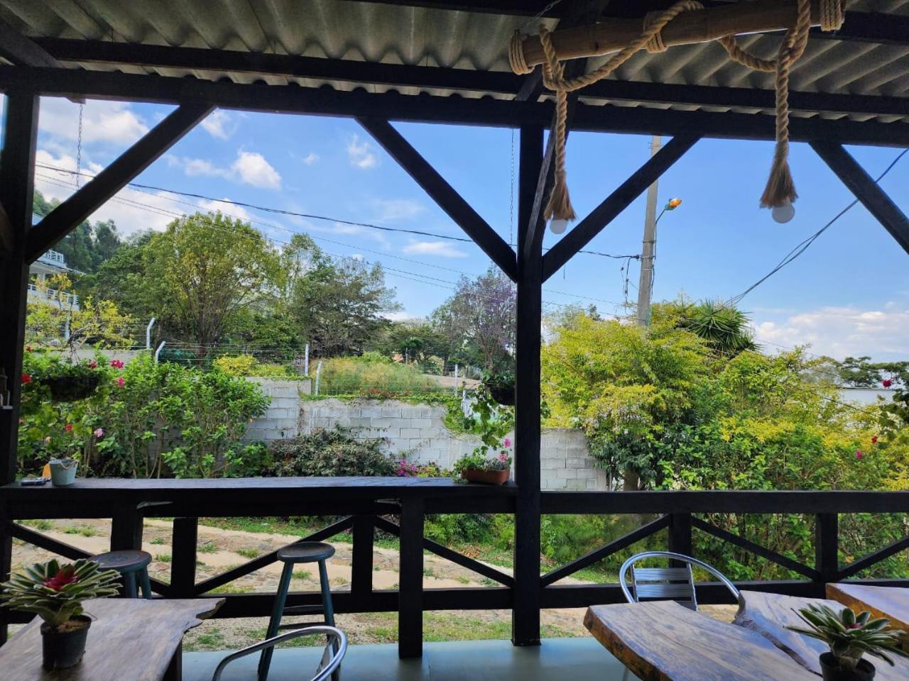Hostal Restaurante Checha Yumbo 外观 照片
